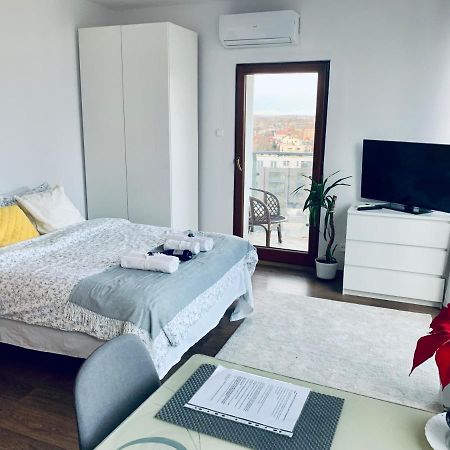 City View Wellness Apartment Swim&Steam&Relax Krakau Exterior foto
