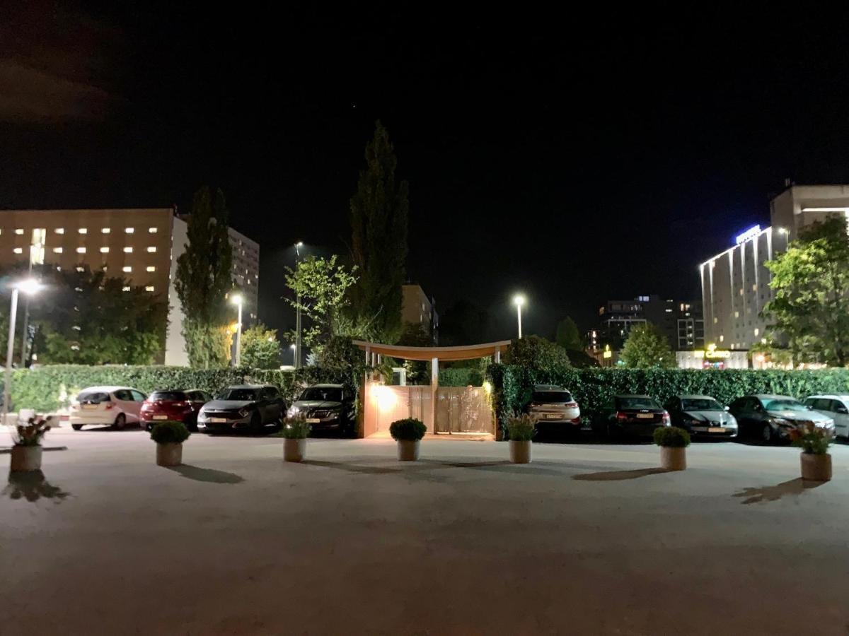City View Wellness Apartment Swim&Steam&Relax Krakau Exterior foto