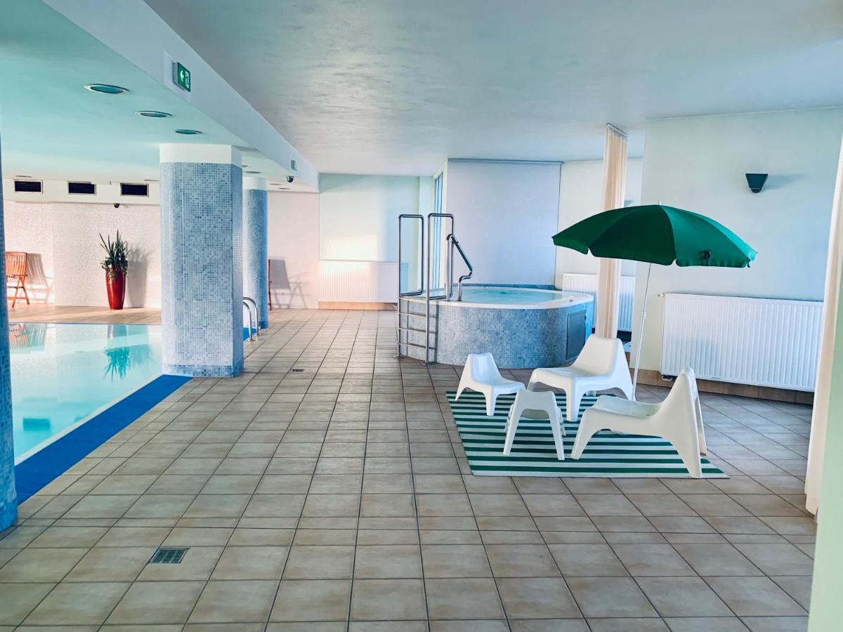 City View Wellness Apartment Swim&Steam&Relax Krakau Exterior foto